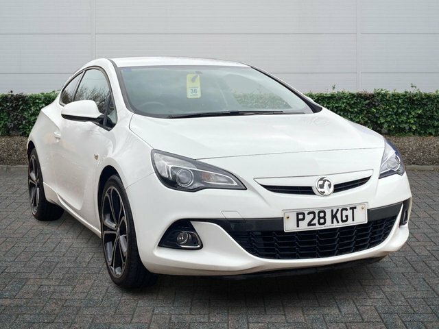 Compare Vauxhall Astra Gtc Limited Edition Ss P28KGT White