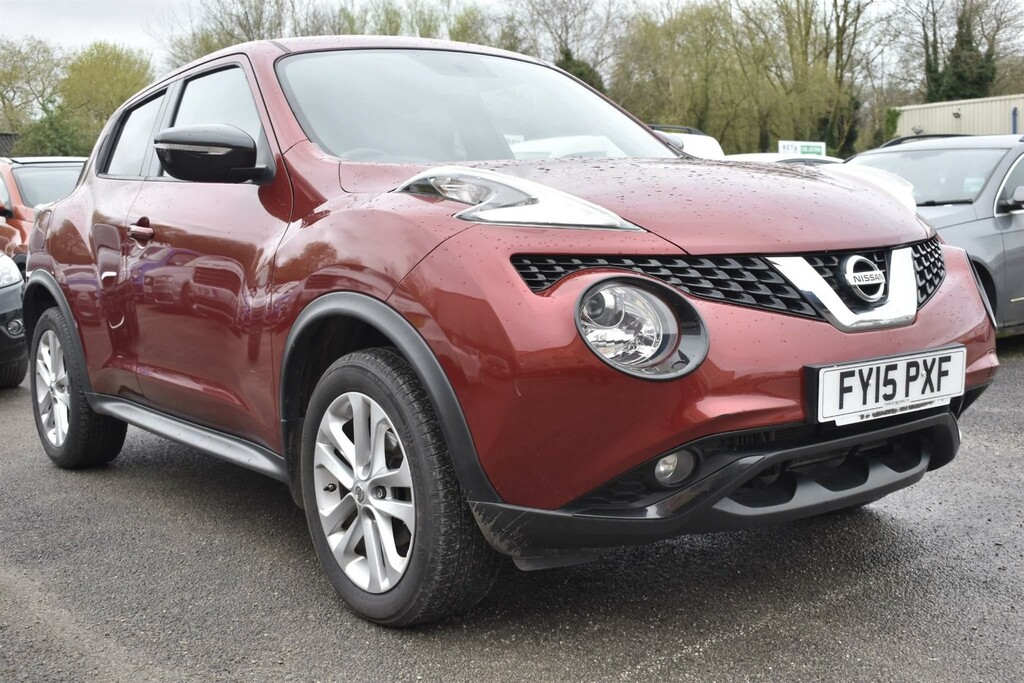 Compare Nissan Juke 1.5 Dci 8V Acenta Premium Euro 5 Ss FY15PXF Red
