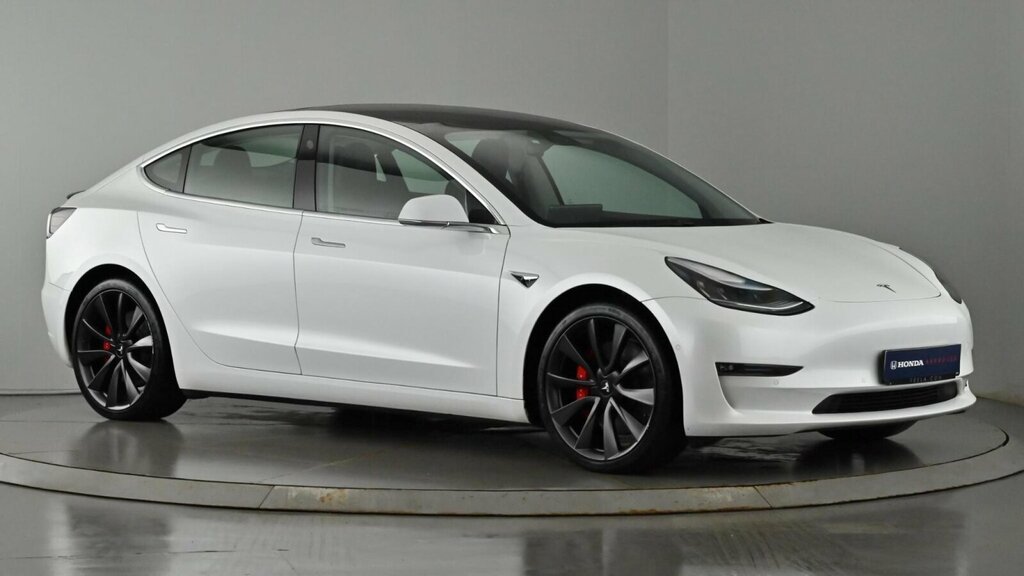 Compare Tesla Model 3 Dual Motor Performance Saloon MA20JUT White
