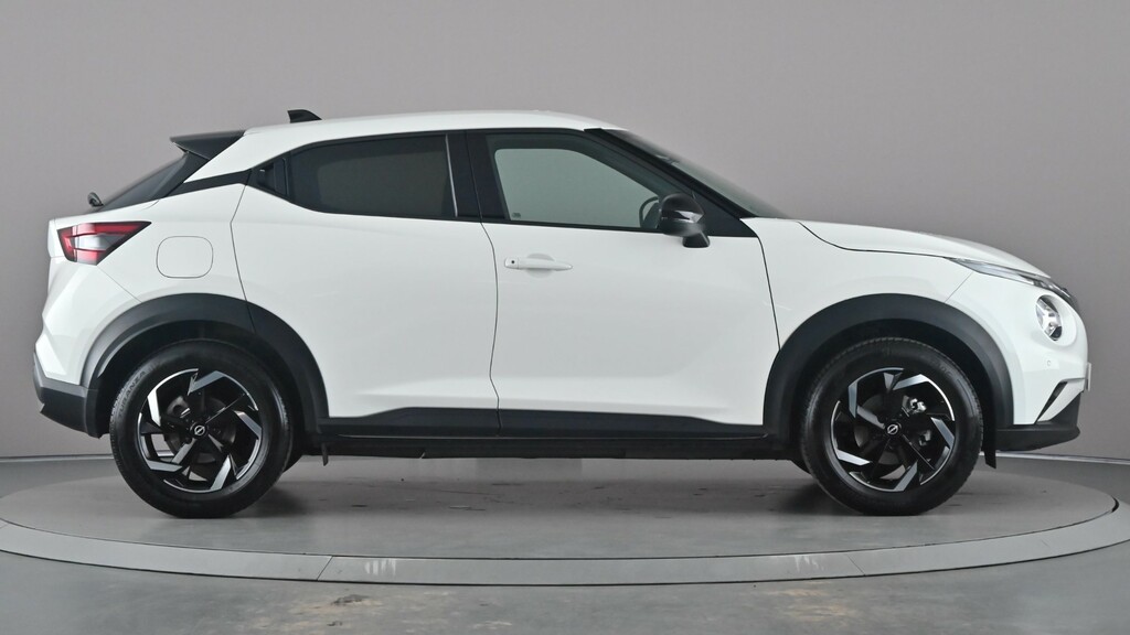 Compare Nissan Juke 1.0 Dig-t N-connecta Euro 6 Ss LP23ZPO White