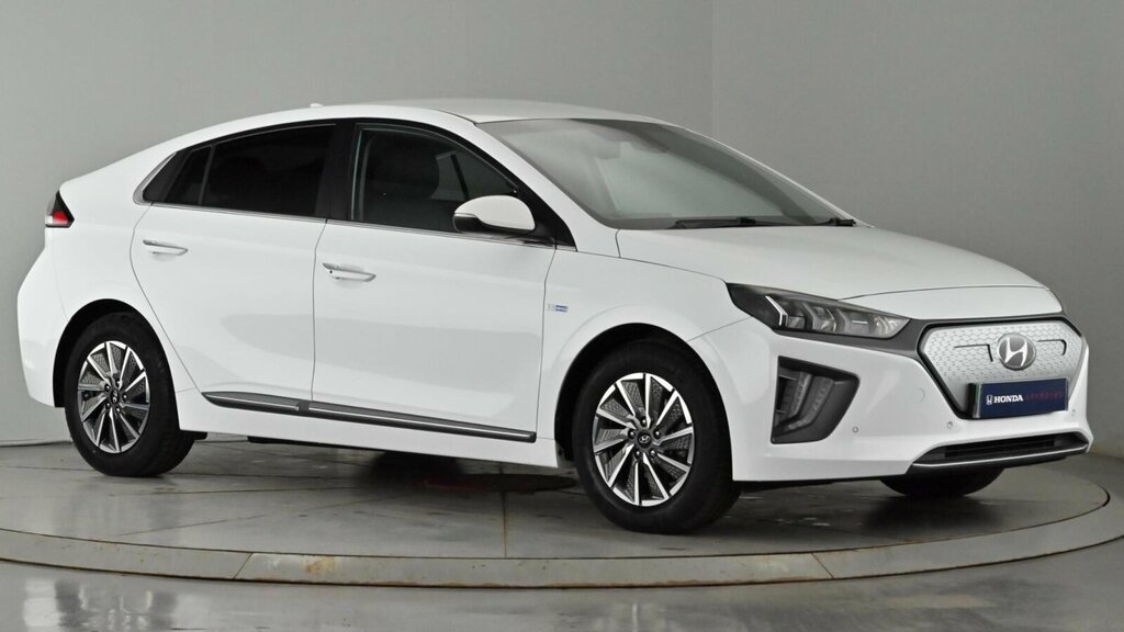 Compare Hyundai Ioniq 38.3Kwh Premium Se Hatchback 13 BG71CKA White