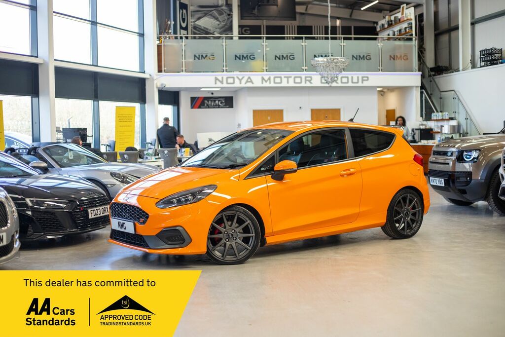 Compare Ford Fiesta Fiesta St Performance Edition T YJ70UMA Orange