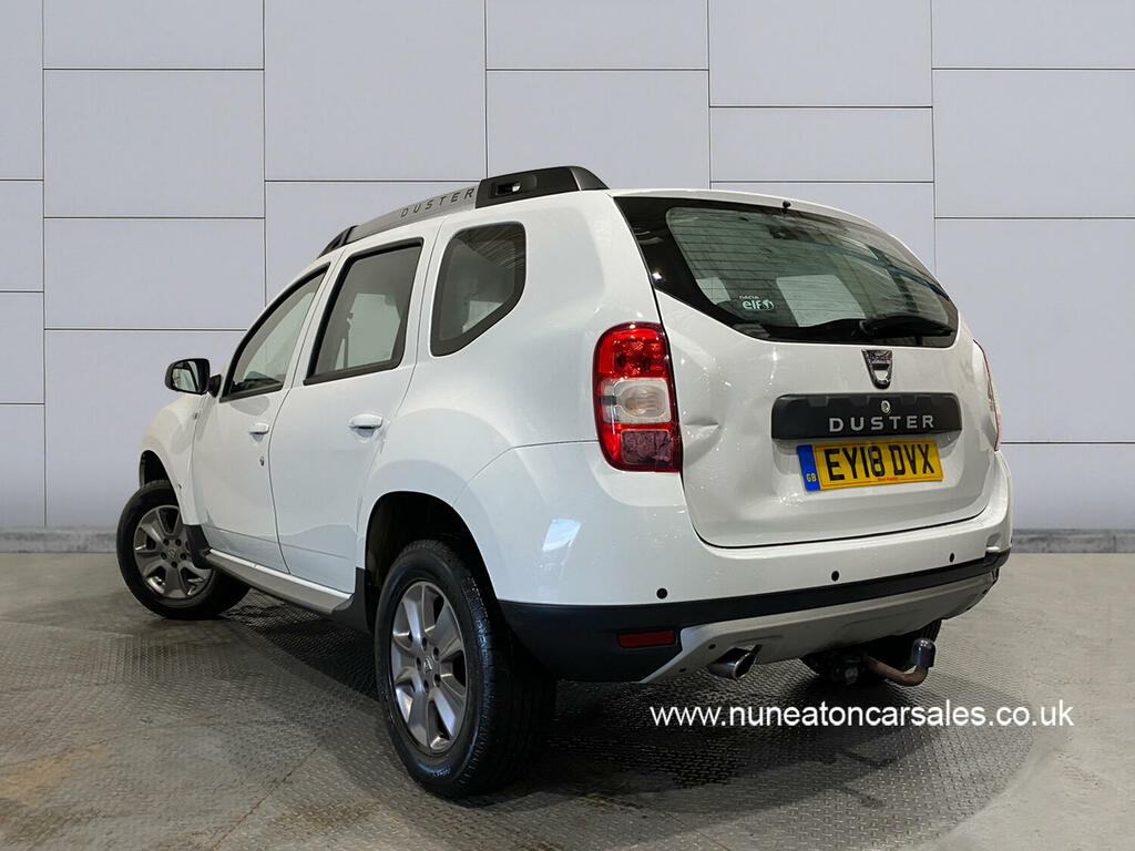 Compare Dacia Duster 1.2 Laureate Tce 125 Bhp EY18DVX White