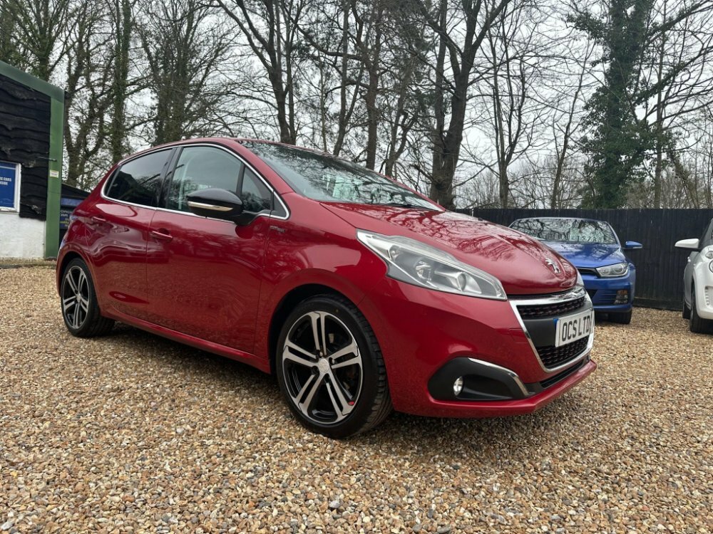 Compare Peugeot 208 1.6 Bluehdi Gt Line Euro 6 Ss RA15NWL Red