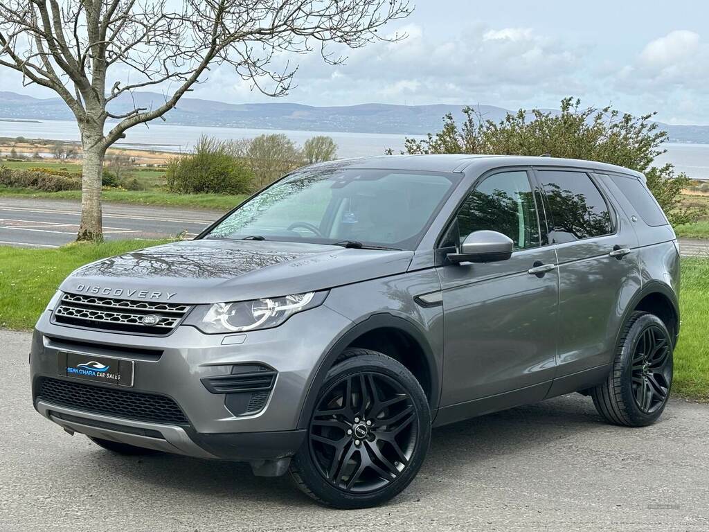 Compare Land Rover Discovery Sport Sport 2.0 Ed4 Se LM67KPZ Grey