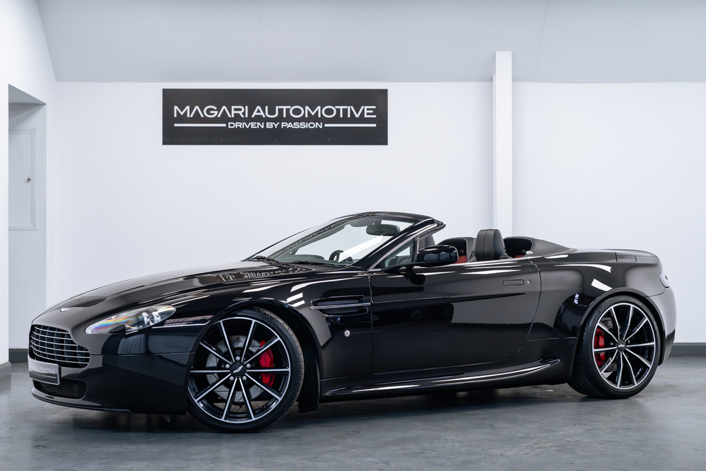 Compare Aston Martin Vantage 4.3 V8 Roadster  Black