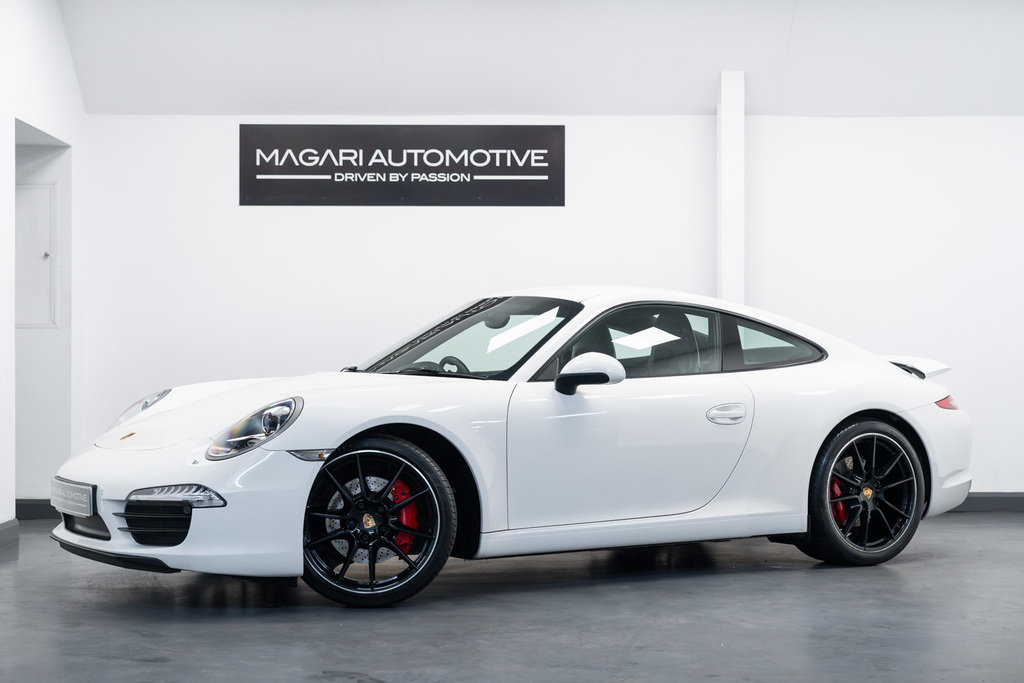 Compare Porsche 911 3.8 991 Carrera S  White