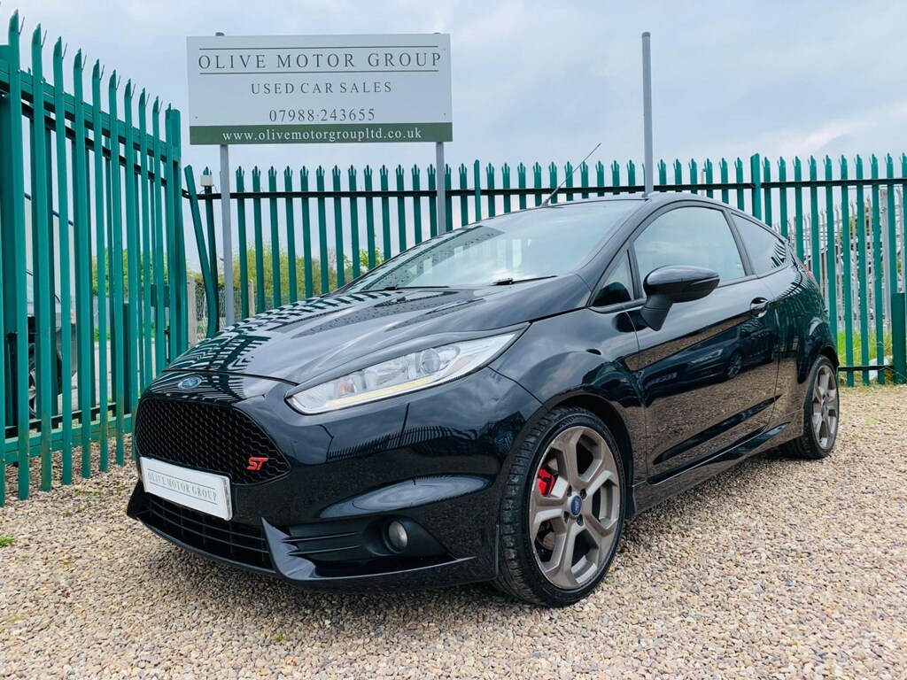 Compare Ford Fiesta 1.6T Ecoboost St-2 Euro 5 GX14NLY Black