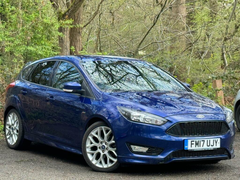 Compare Ford Focus 2017 17 Reg Hatchback 73,000 Miles 1.0L FM17UJY Blue