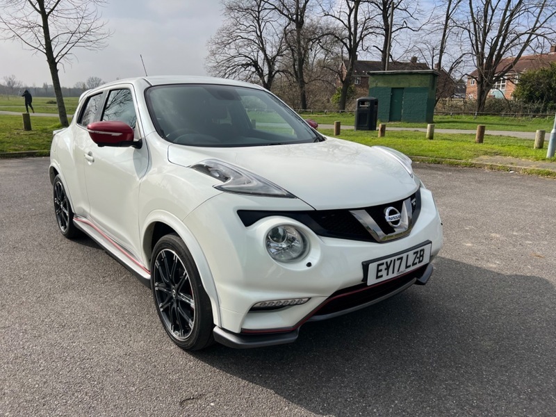 Compare Nissan Juke 1.6 Dig-t Nismo Rs EY17LZB White