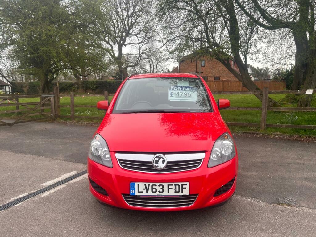 Vauxhall Zafira Mpv 1.6 16V Exclusiv 2013 Red #1