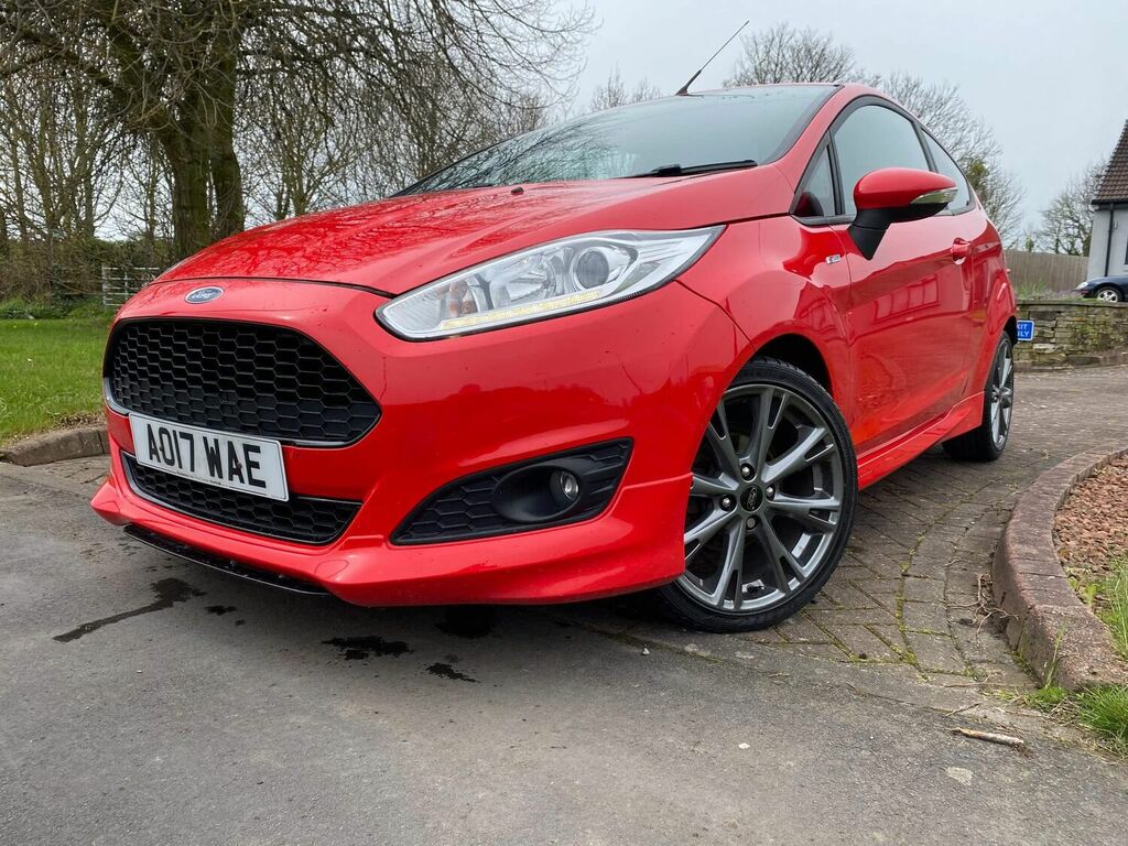 Compare Ford Fiesta 1.0T Ecoboost St-line Euro 6 Ss 2017 AO17WAE Red