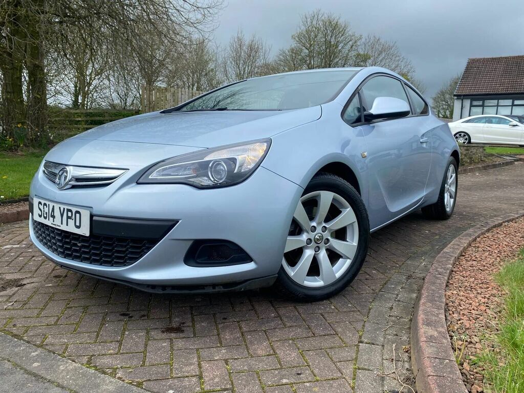 Compare Vauxhall Astra GTC 1.4T 16V Sport Euro 5 Ss 2014 SG14YPO Silver