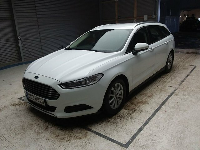 Compare Ford Mondeo 1.5 Style Econetic Tdci 114 Bhp DGZ8920 White