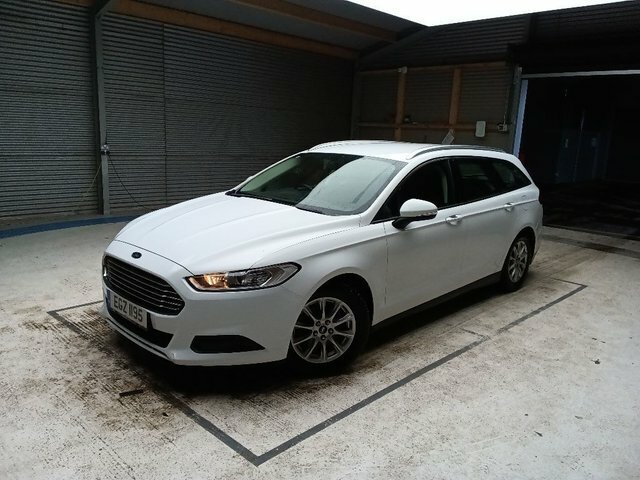 Compare Ford Mondeo 1.5 Style Econetic Tdci 114 Bhp EGZ1195 White