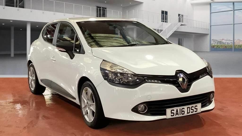 Compare Renault Clio Hatchback SA16DSS White