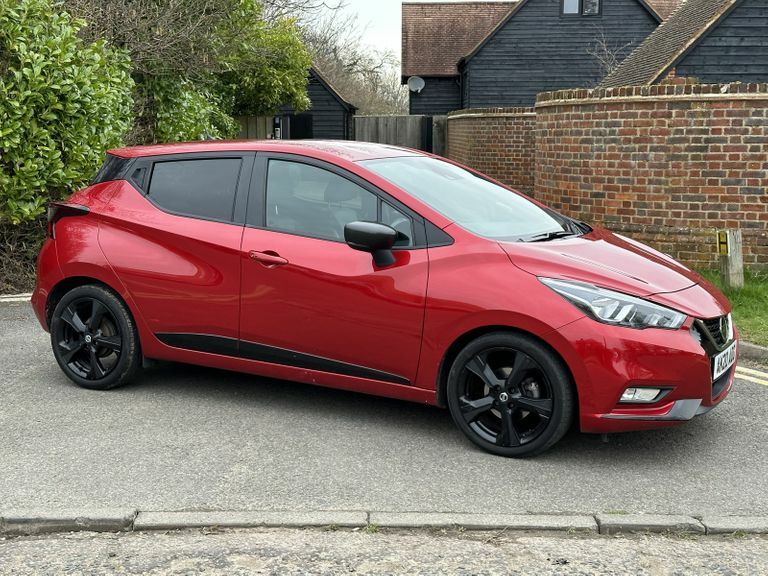 Compare Nissan Micra 1.0 Ig-t 100 N-sport Xtronic AK20ADO Red