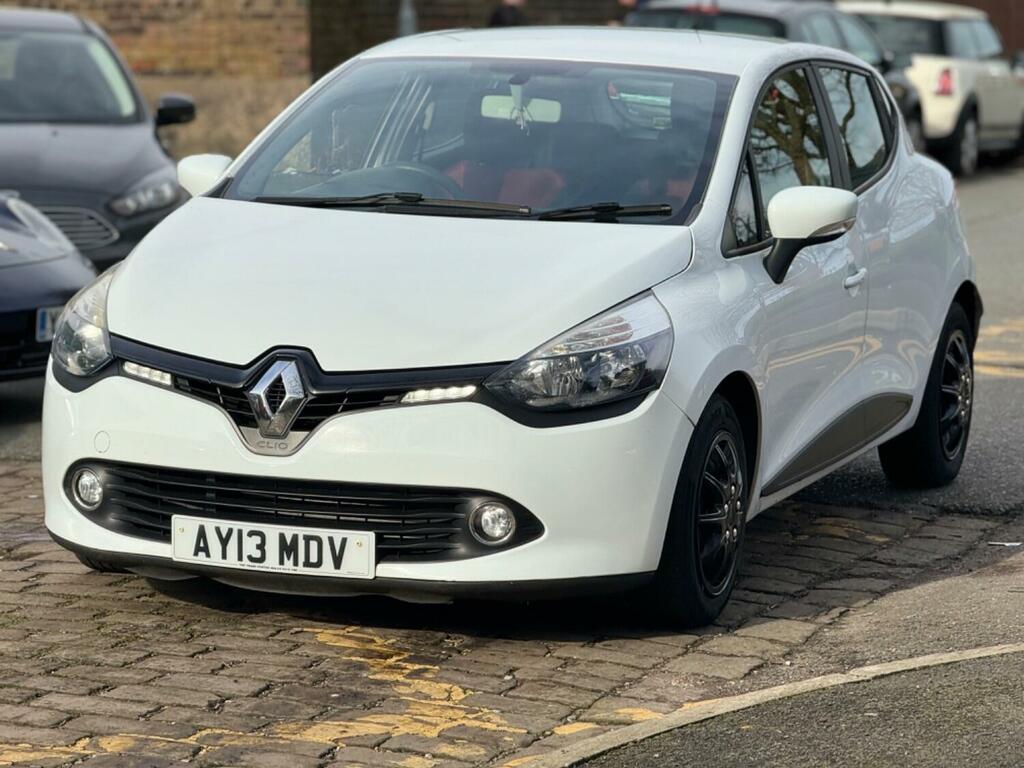Compare Renault Clio Hatchback 1.5 Dci Eco Expression Euro 5 Ss AY13MDV White