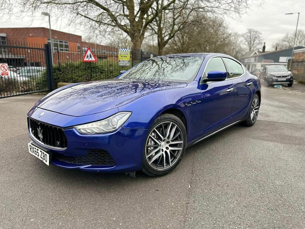 Compare Maserati Ghibli Ghibli V6 RX65ZBO Blue
