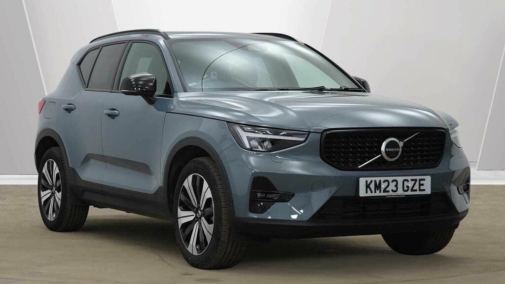 Compare Volvo XC40 Recharge Ultimate, T5 Plug-in Hybrid, KM23GZE Grey