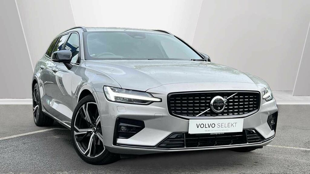 Compare Volvo V60 Ultimate, B4 Mild Hybrid, Dark LX73HHZ Silver
