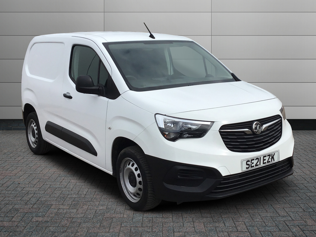 Compare Vauxhall Combo Vauxhall Cargo 2300 1.5 Turbo D 100Ps H1 Dynamic V SE21EZK White