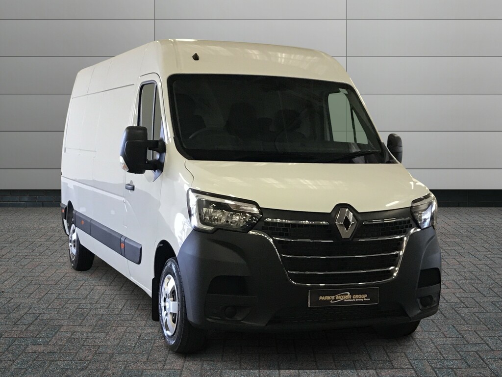 Compare Renault Master Lm35 Blue Dci 135 Advance Medium Roof Van SH24NUO White