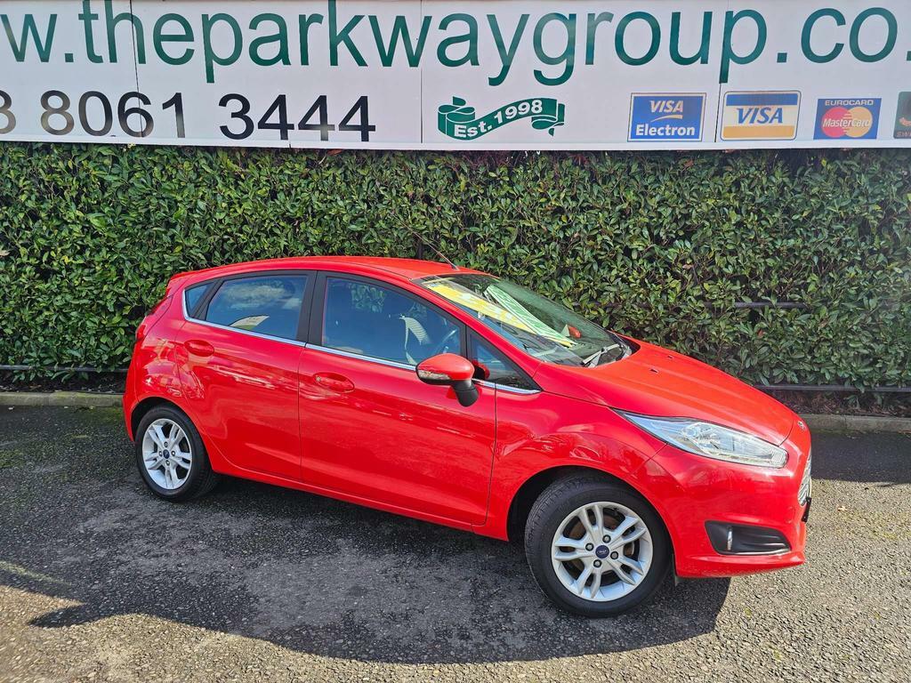 Compare Ford Fiesta 1.25 Zetec Euro 6 HD16BEY Red