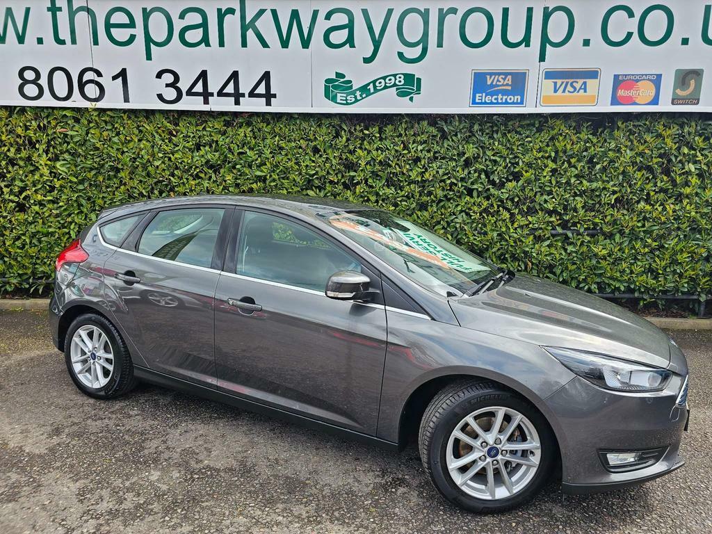 Compare Ford Focus 1.0T Ecoboost Zetec Euro 6 Ss HT65LNH Grey