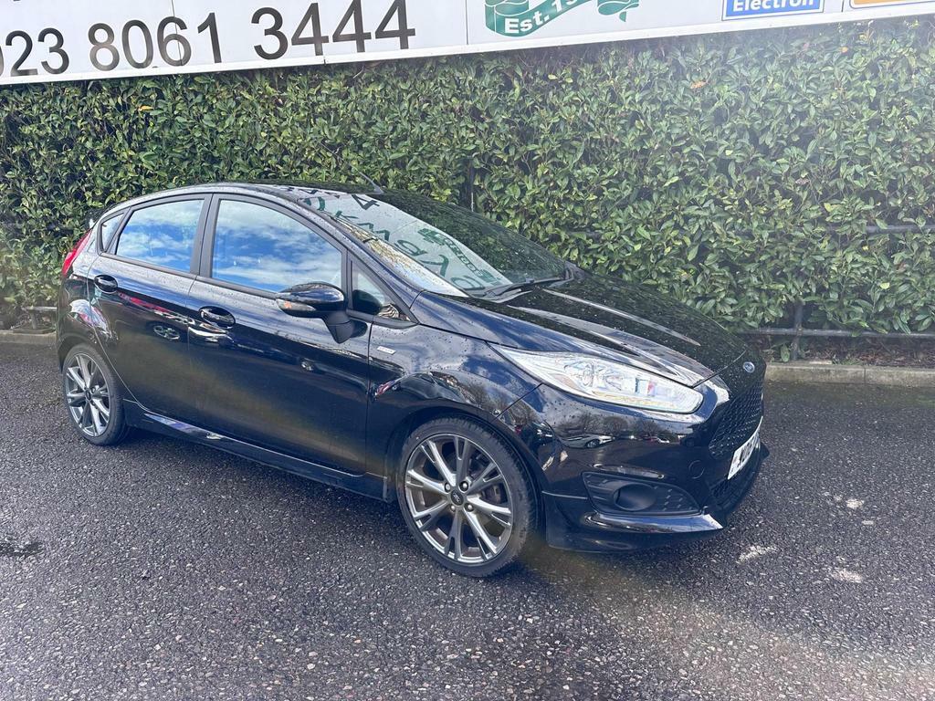 Compare Ford Fiesta 1.0T Ecoboost St-line Euro 6 Ss WO16VLK Black