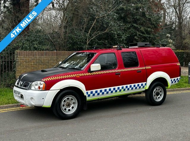 Nissan Navara 2.5 4X4 Di Swb Double Cab Pick Up Ex Fire Brigade Red #1