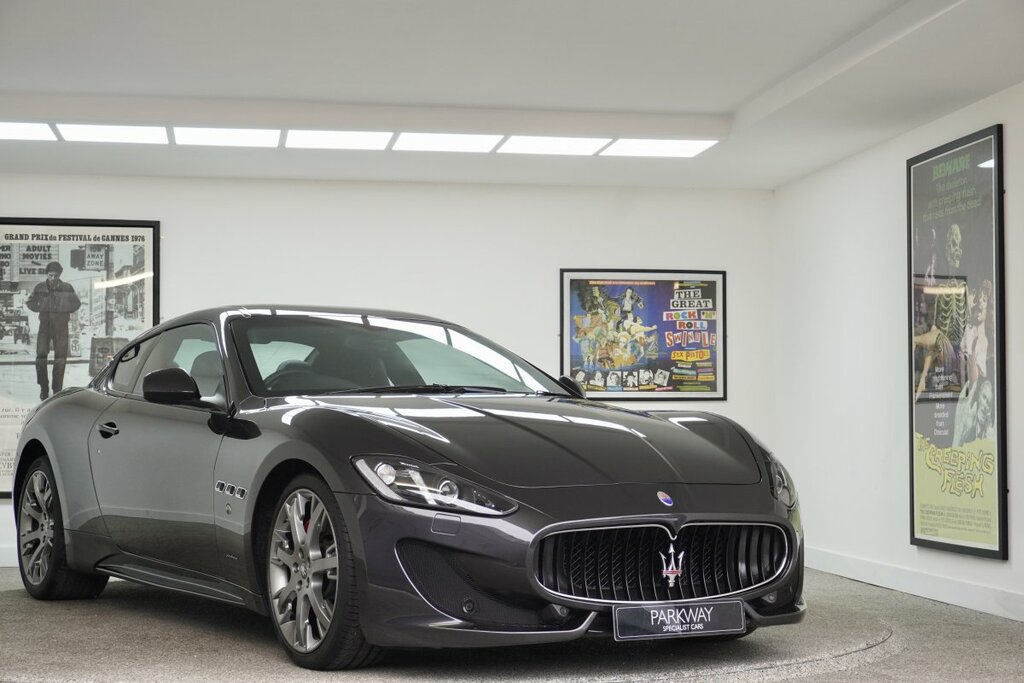 Compare Maserati GranTurismo Granturismo Sport RX16VFZ Grey