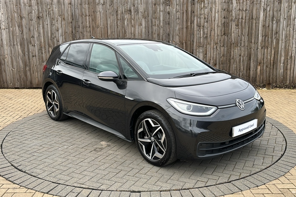 Compare Volkswagen ID.3 150Kw Family Pro Performance 58Kwh 204 P LT22SXJ Grey