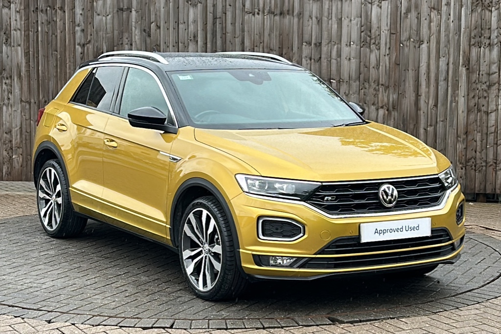 Compare Volkswagen T-Roc 1.5 Tsi Evo R-line Dsg 150 Ps AO69MFF Yellow