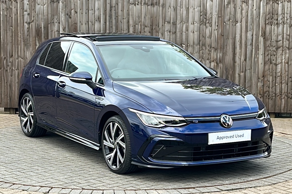 Compare Volkswagen Golf 1.5 Etsi 150 R-line Dsg 150 Ps KP22SYZ Blue