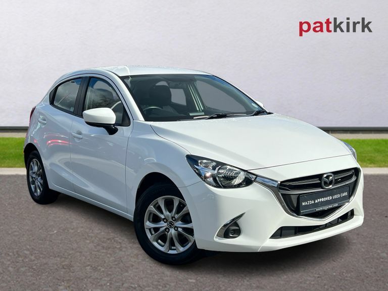 Compare Mazda 2 Se-l Plus XHZ3046 White