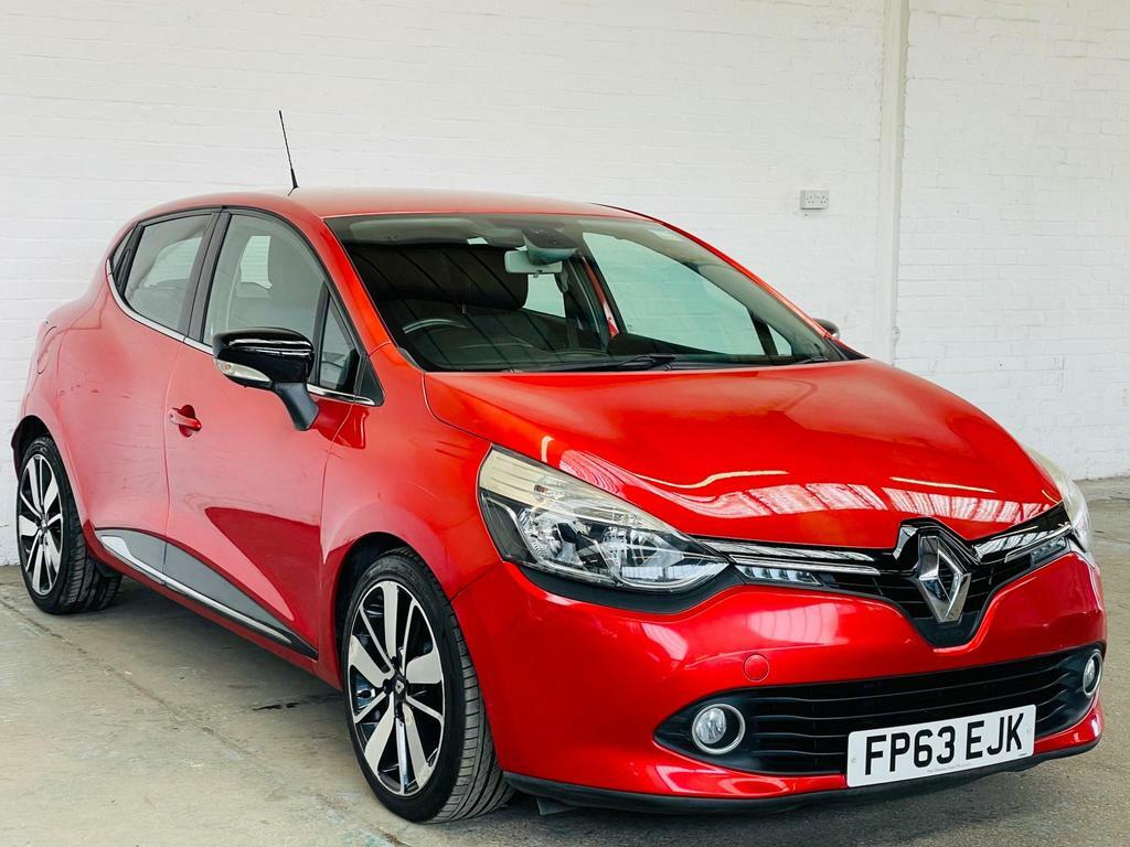 Compare Renault Clio 0.9 Tce Dynamique S Medianav Euro 5 Ss FP63EJK Red