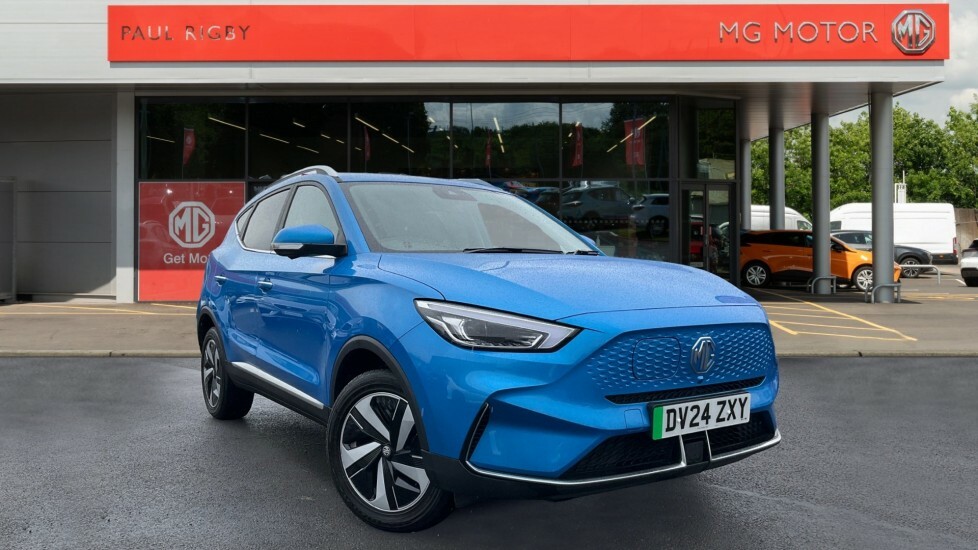 Compare MG ZS 72.6Kwh Trophy Connect DV24ZXY 