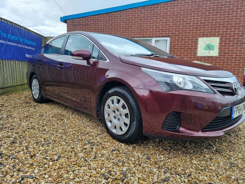 Toyota Avensis 2.0 D-4d Active Euro 5 Red #1