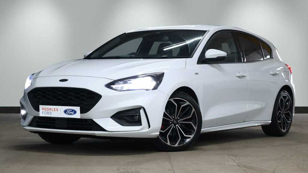Compare Ford Focus St-line X Edition Mhev SM70TXL White