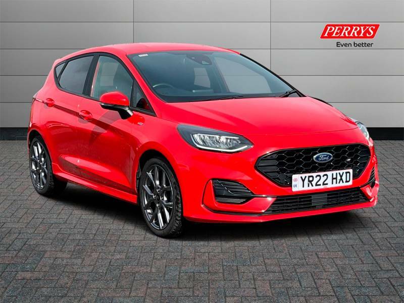 Compare Ford Fiesta Petrol YR22HXD Red