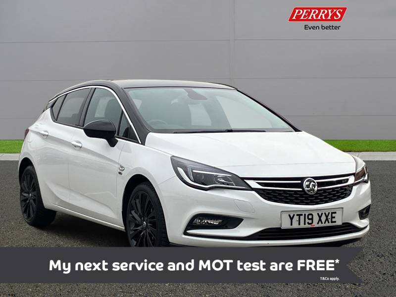 Compare Vauxhall Astra Diesel YT19XXE White