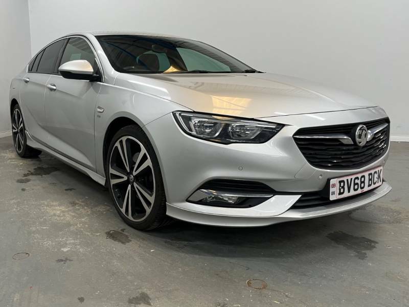 Compare Vauxhall Insignia Diesel BV68BCK Silver
