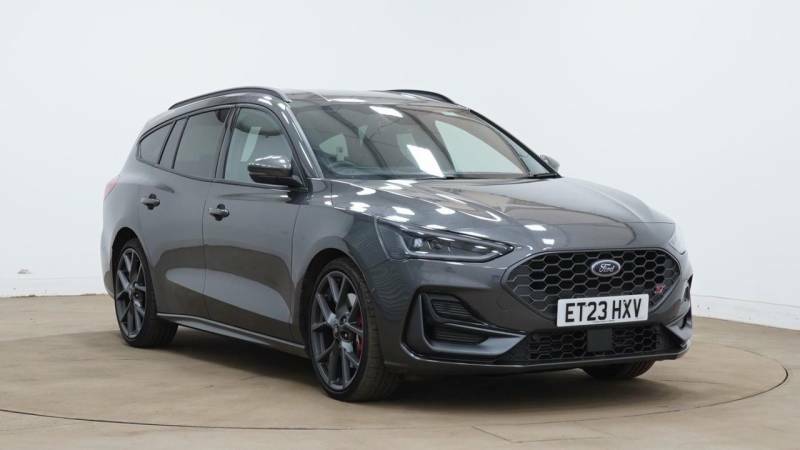 Compare Ford Focus Petrol ET23HXV 