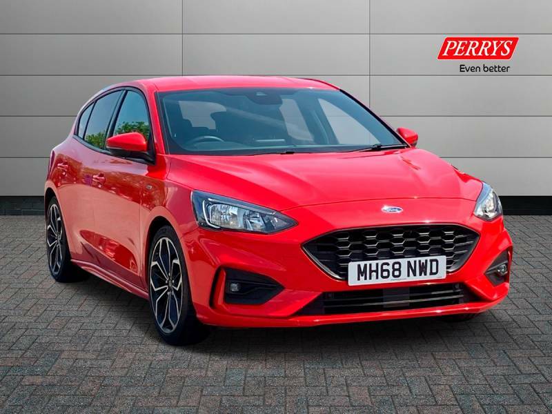 Compare Ford Focus Focus St-line X MH68NWD Red
