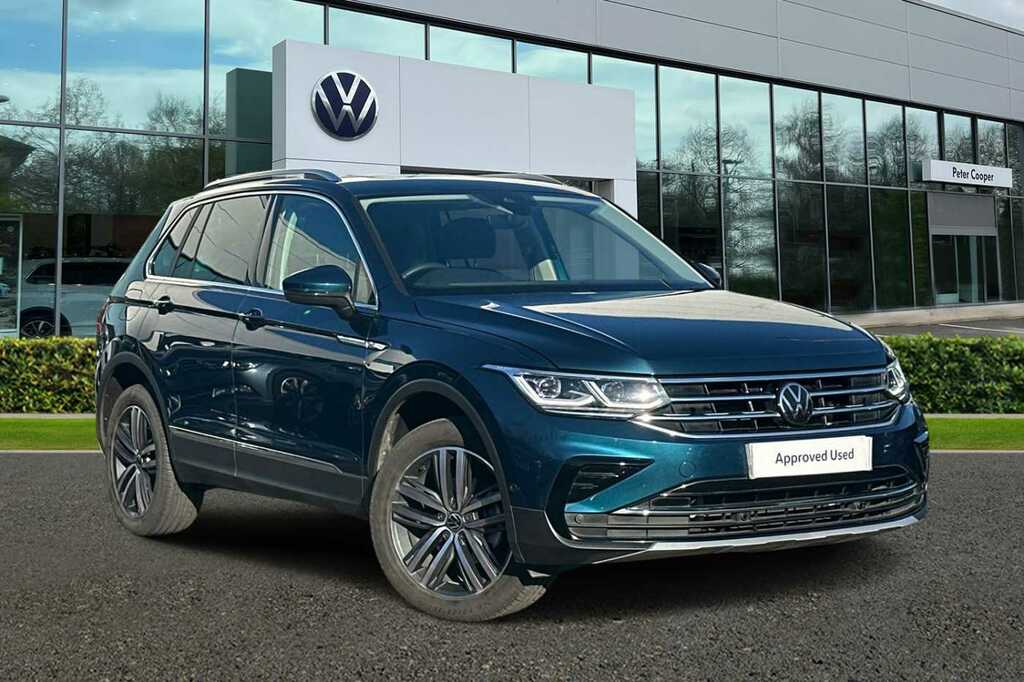 Compare Volkswagen Tiguan 2.0 Tdi 150Ps Elegance Scr 4Motion Dsg Towbar HK73TXG Blue