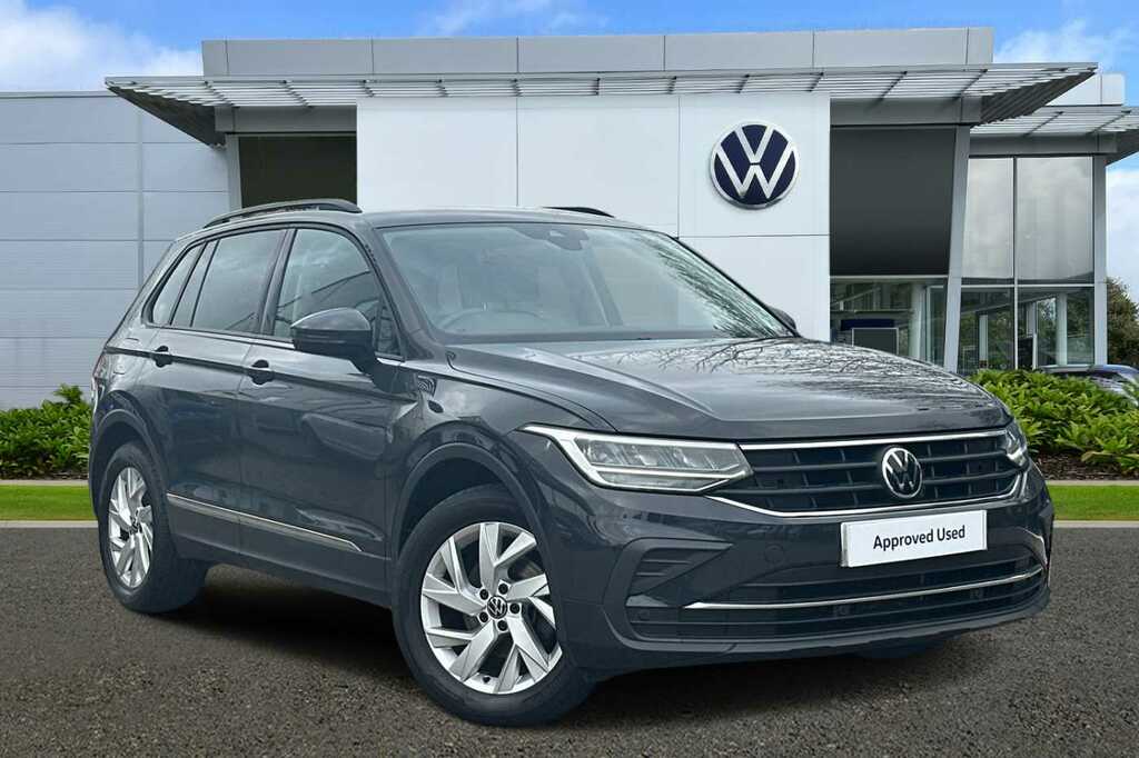 Compare Volkswagen Tiguan 1.5 Tsi 150Ps Life Evo MJ70WVC Grey
