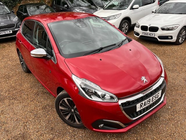 Compare Peugeot 208 1.2 Ss Tech Edition 110 Bhp RA19ESG Red