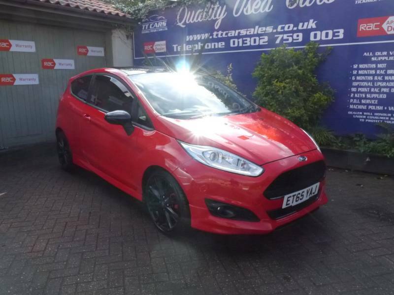Compare Ford Fiesta 1.0 Ecoboost 140 Zetec S Red ET65YAJ Red