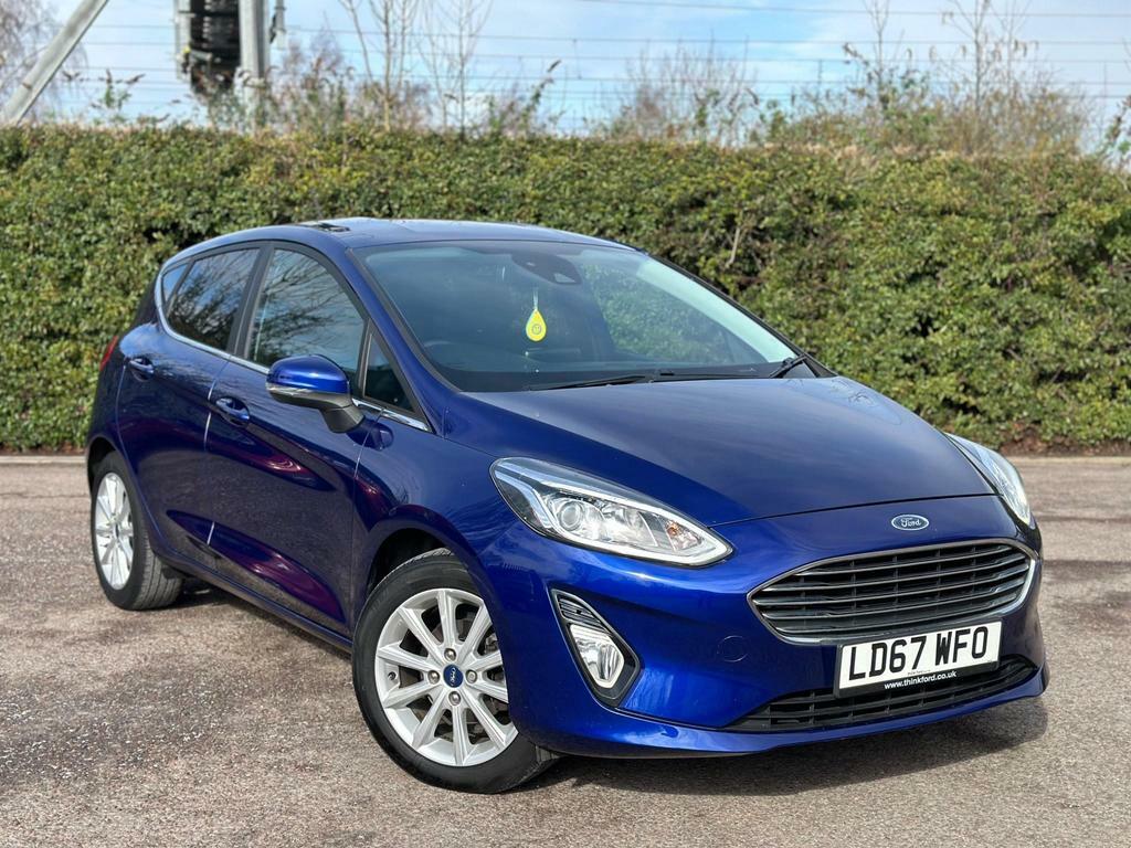 Compare Ford Fiesta 1.0T Ecoboost Titanium Euro 6 Ss LD67WFO Blue